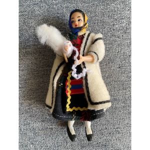 VINTAGE 1960s Peruvian Girl Doll with Wool Yarn Spindle in hands